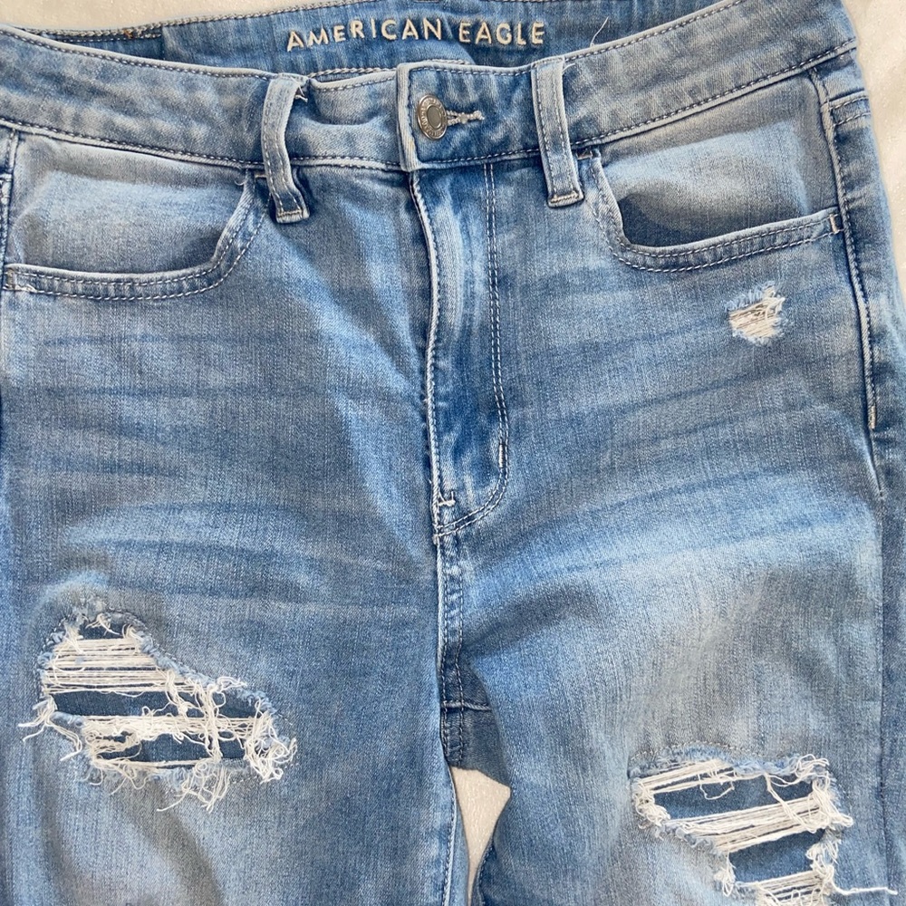 American Eagle Super High Rise Distressed Jeggings